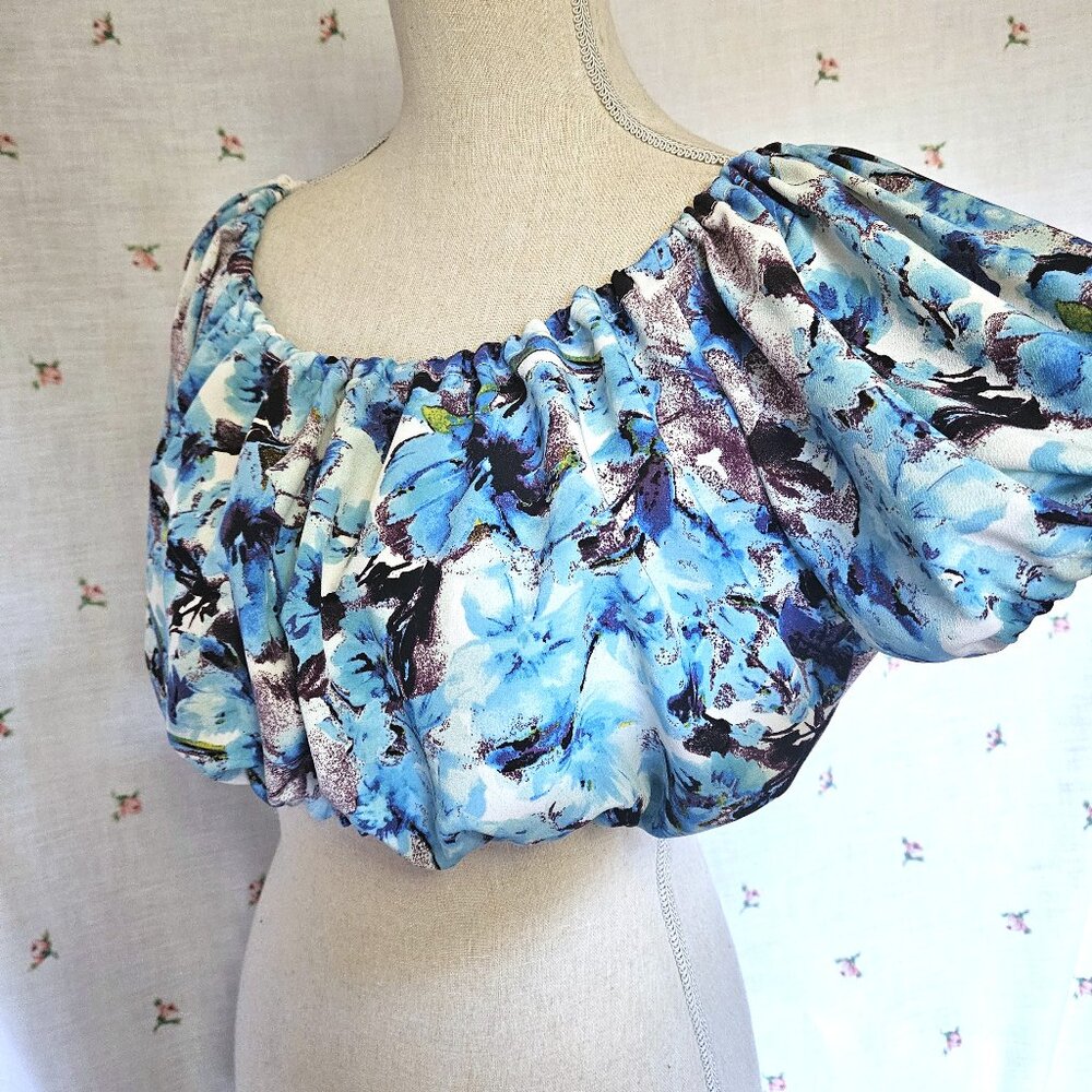 Size S Cropped Peasant Blouse Blue NWT